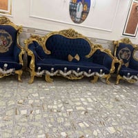 أريكة • أثاث • ديكور منزلي