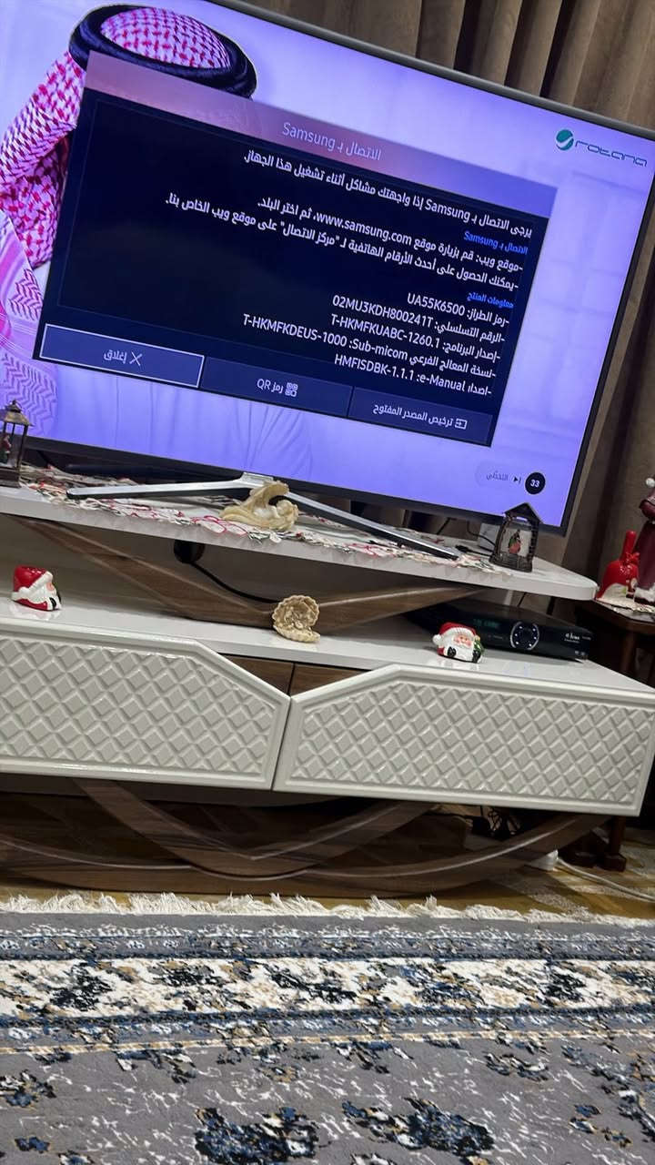 تلفزيون جديد سامسونج حجم ٥٥ مقوس سمارت للبيع للتواصل واتساب ***********
