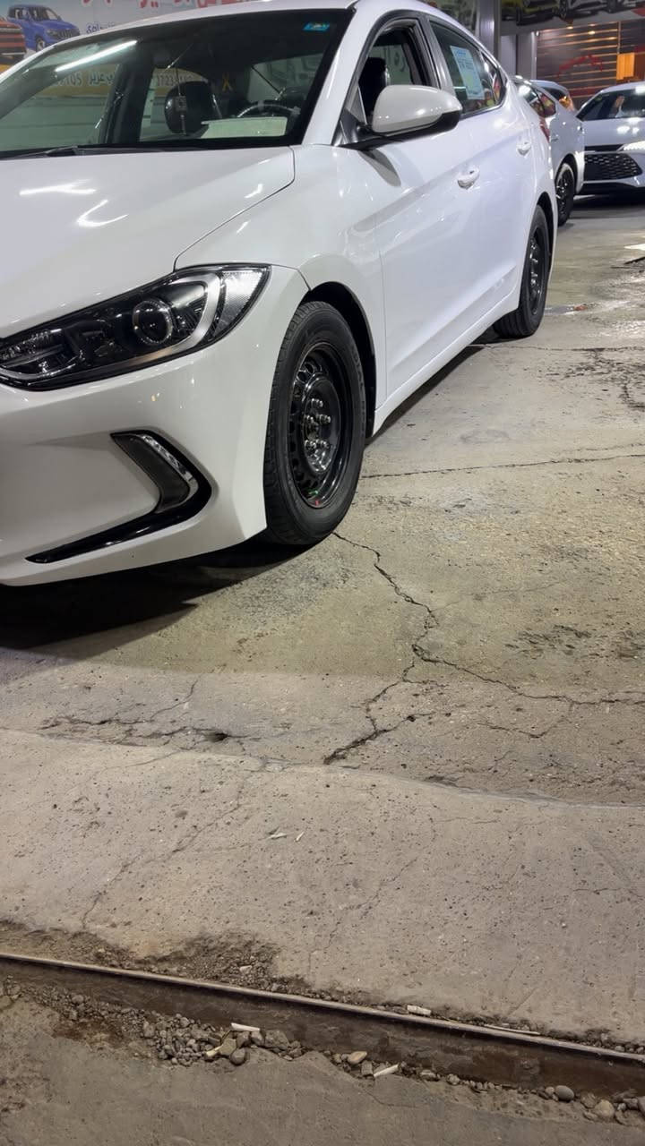 السلام عليكم النترا 
2017 امريكي حادث جاملغ وبنيد 
وبيها تكشير بدون دواخل ابدد 
السعر 114 وبيها مجال 
*********** 
رجائاً مكلف بالنشر 
اتصل ع الرقم
