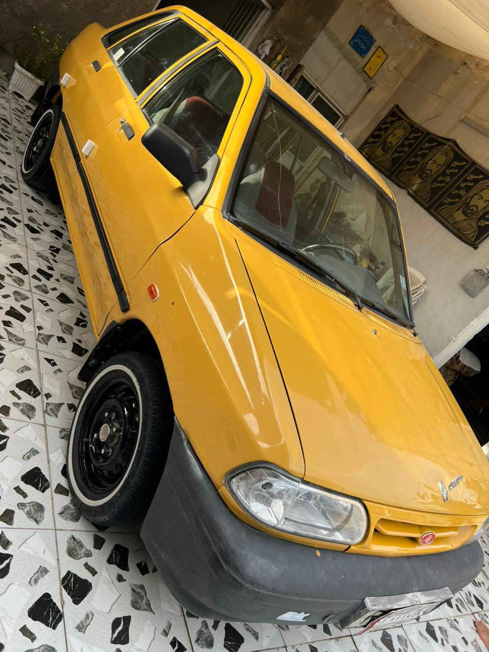 سايبا موديل 2013 كير ومحرك جدد وشواصي نظيفات وتبريد شغال وتخم تاير خط ابيض والسياره جاهزه ونظيفه رقم بغداد الماني ومصفره هيئه وغرامه للاتصال *********** سعرها 26وبيها مجال بسيط مكانها النجف الاشرف
