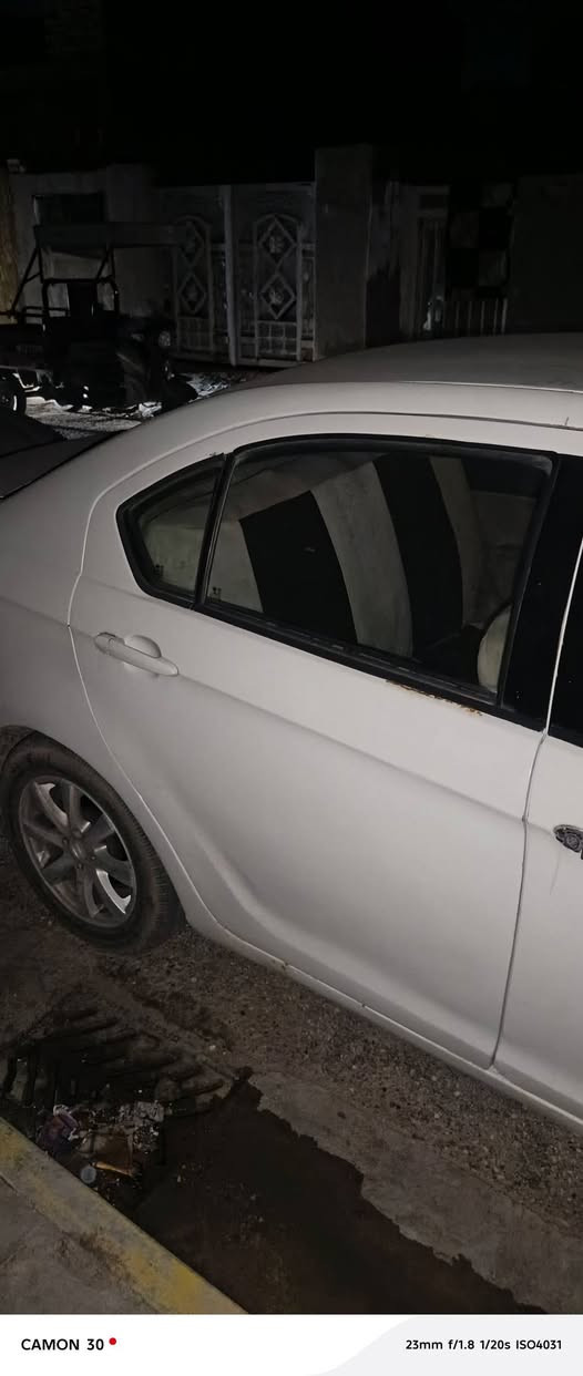 سيارة فولكس c30 موديل 2011 للبيع كير محرك مكفول  محرك يارس بيها ضربه جاملغ ايمن ومبدل وبيها هاي ضربه بالجاملغ الايسر يتعدل على بارد تبريد يحتاج كمبريسر والباقي كله مكفول تايرات تخم جديد صدر جديد   رقم انكليزي بابل وباسمي ومشروع وطني وتحويل من ثاني يوم /السعر 45  وبيها مجال الاستفسار ***********
