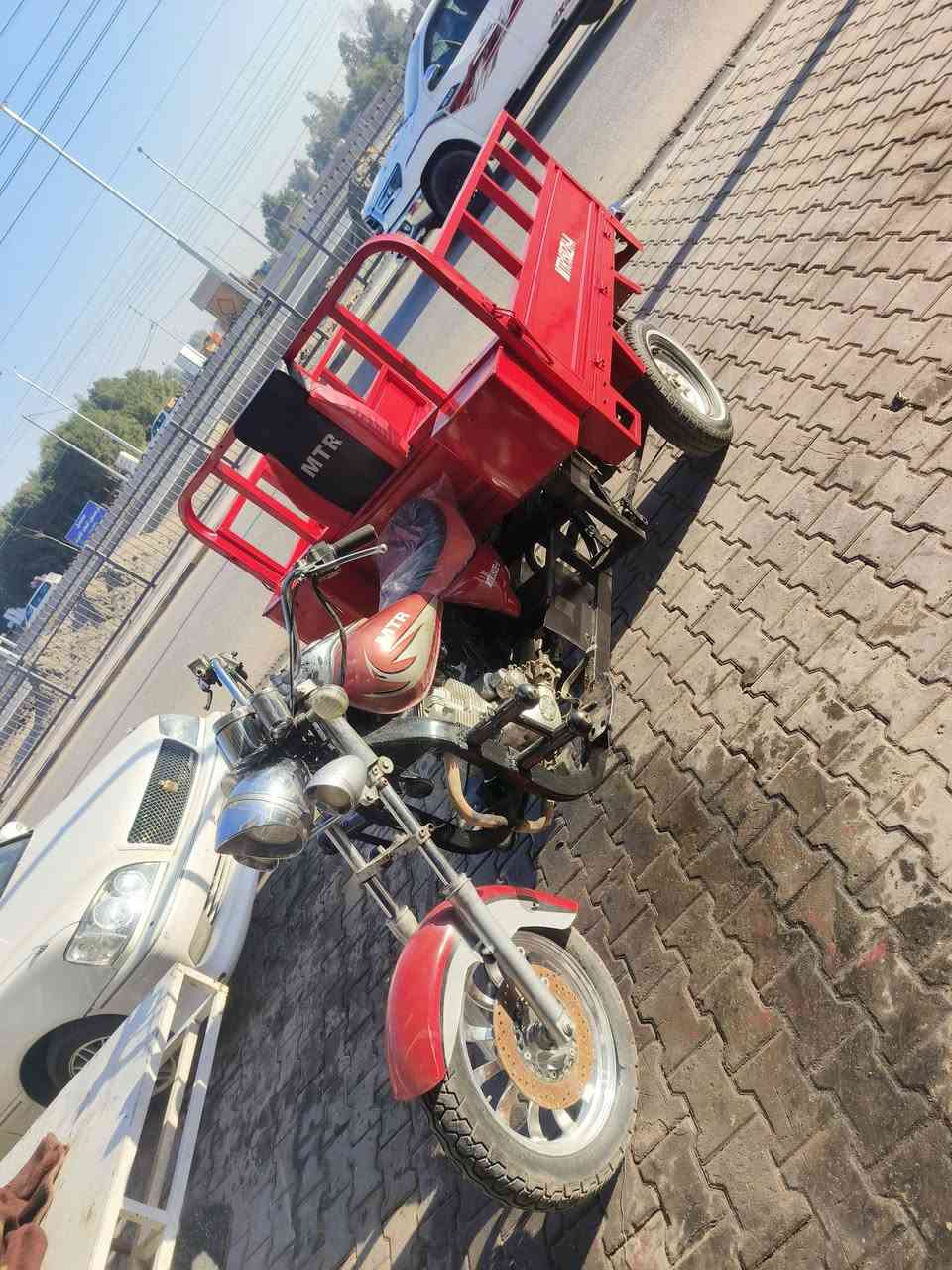 سلام عليكم ستوته امتير البيع كفاله عامه سعره مليون و800
مكينه 24 مامفتوحه 

شاصي مكفول 

كهربائيات كله شغاله نكره سلف 

دراجه موديل 2020

وكيله جبرين مسجله دراجه وكامله معاملته 

مكاني نجف حي الرحمه 

رقمي ***********
