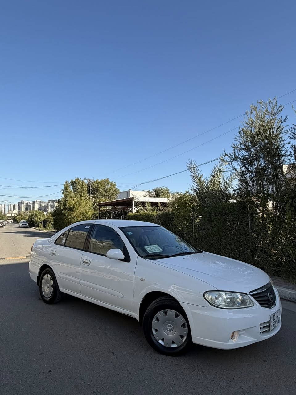 السلام عليكم
نيسان سني 2010 ياباني ابيض للبيع 
محرك 1600 قبق اسود 
مكينة وكير مكفولة كفالة عامة 
حدادية جاهزة 
رقم بغداد انكليزي جديد 
وهزة جديدة تحويل مباشر 
تبريد وتدفئة شغالة 
داخل بيجي المرغوب  
4 جام كهرباء 
سيارة نظيفة جدا 
وعلى ايد وحدة من زيرو
السيارة جاهزة وماناقصها برغي 
السيارة مكفولة كفالة عامة 
من التبديل والصبغ عداى 
الجاملغ الامامي وربع البنيد 
بدون حادث أثر بطش والصور 
موجودة عندي قبل الصبغ 

السعر 120 وبيها مجال بسيط 
مكاني بغداد حي الجهاد 

للأستفسار 
الاتصال ***********
واتساب ***********
