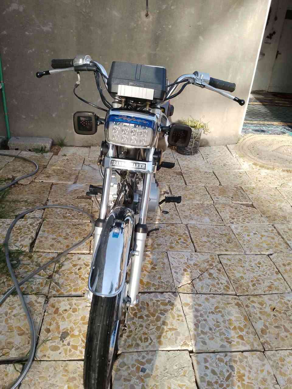 السلام عليكم للبيع دراجه ارشه موديل 2021 اوراق اصولي دراجه نضيفه انضف من الصوره تجي وشوف كلهه شغاله مكاني كربلاء الامان عون السعر 650 وبيهه مجال رقمي ***********
