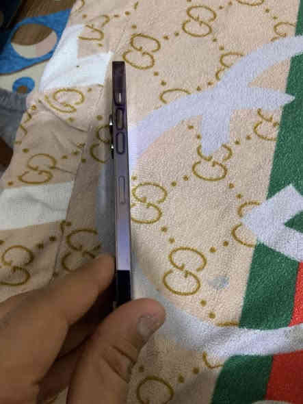 للبيع ١٤ برو ماكس  دبل خط 
ذاكرة١٢٨ 

بطارية ٨٧ 

بلادي بس شوي يعبر هوة 

اخون السعر ٦٥٠ ألف قفل رجآ بدون عملة ماكو هجي سعر 

شراي يجي خاص 

***********
