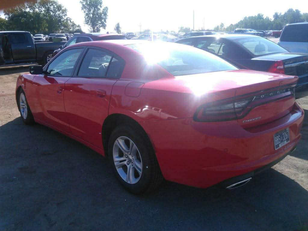 السلام عليكم
جارجر  2023 SXT أصل الأصدار الأخير  Last call
السعر 268 وبيها مجال
رقم بغداد 
لون أحمر مميز طماطه
ماشيه 32 ميل
شاشه جبيره 
سماعات سستم الباين 
حساسات وكامره وتشغيل عن بعد 
 ومواصفات الsxt الباقيه معروفه 
حادث جاملغ وباب تبديل بدون صبغ بدون دواخل

سبير وجك وياهة كاملة

كلهه بلاديه السياره ***********
صور الحادث مرفقه اسفل الصور
