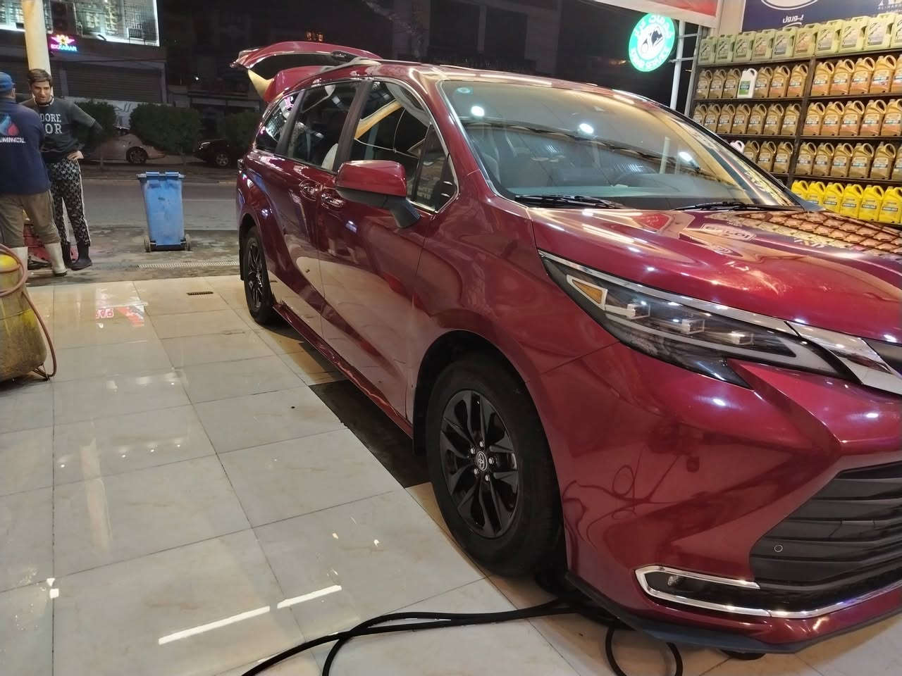 سينا  موديل 2022 xLF ماشيه 60 كيلو متر بيهه اربع قطع صبغ بدون دواخل بلاد عارضهه ٢٥٠ وبيهه مجال  ليحب اي ستفسار هاذه رقمي ***********  *********** اعتذر ماجاوب عل الفيس
