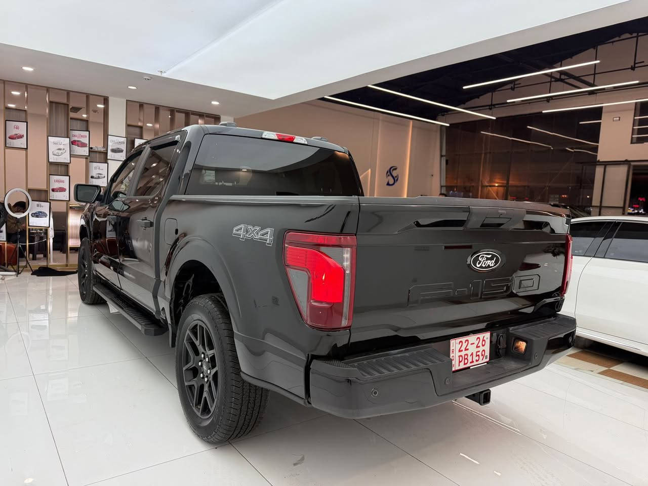 السلام عليكم
فورد F150 XLT 
6سلندر توربو 
2024 
5000mil
بنيد صبغ بدون دواخل بدون ايرباك 
شاشة ايباد 
داخل احمر بلادي 
رادارات 360درجة
توقف ذاتي 
اوتو ستوب 
تدفئة كشنات 
كامرا خلفية 
شاشات دجيتال 
دشبول ديجيتال 
*********** 
مكان السيارة اربيل
