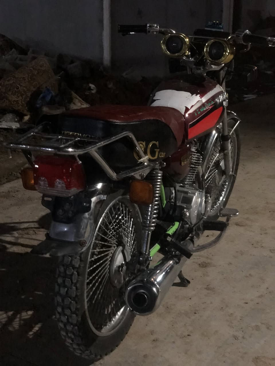 السلام عليكم موطور للبيع نوع تايكر  ٢٠١٨موطور بل شرط لا صرف لا بخار كهربائيات كله شغاله موطور حلو او نضيف السعر 400او بي مجال الرقم ‭ ‭٠ ٧٨٩ ١٦٨ ٨٣٥٨‬
