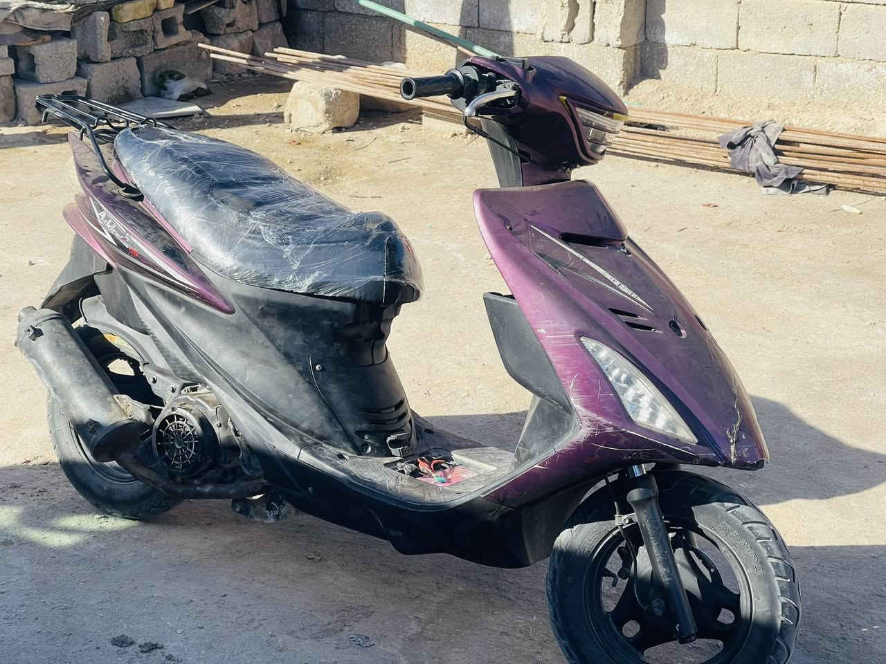 السلام عليكم دراجه للبيع مستعجل عليه دراجه حلوة ونضيفه مفتوحه مره وحده دراجه بيه شلعه سعره 250وبيه مجال مكاني كربلاء


**إذا كنت صاحب هذا الإعلان وتريد حذفه لأي سبب، رجاءا أرسل رسالة إلى الدعم الفني**