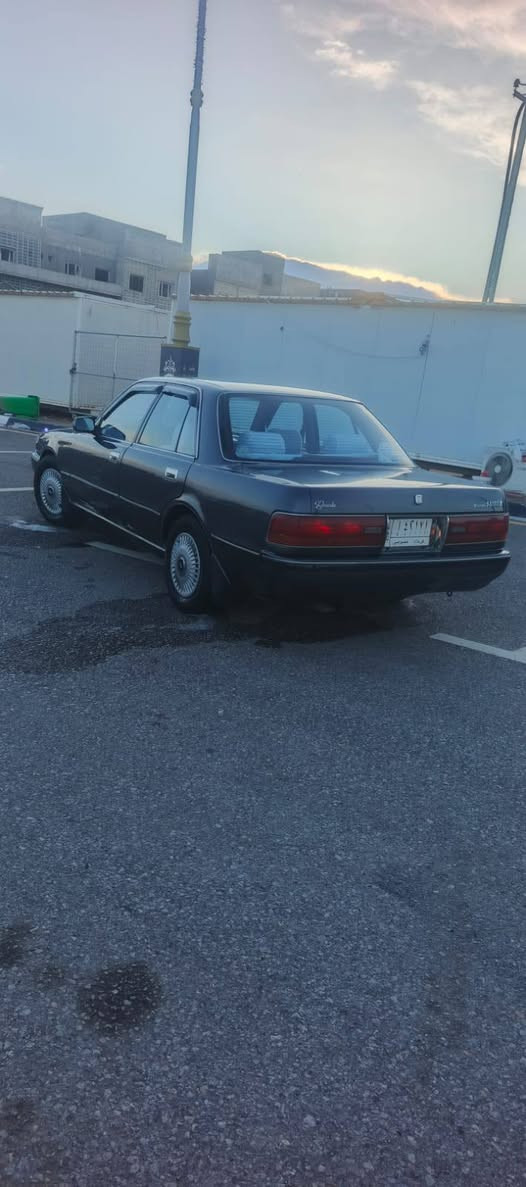 السلام عليكم سياره مارك تكم  مكفوله كفاله عامه من ضرب وكص ونقل جثه فقط صبغ عام  درجه اوله للجماليه مديل 94كير ومحرك واكسن وحداديه ومشط جديد كهربائيات كله شغاله بيبان وجام وجنطه ع ريمون وسنتر لوك شغال شاشه اربع سماعات كله تشتغل تبريد ثلج مازدات جدد سكنات جدد تعمير كله  جديد رقم الساره كربلاء  ومكان السياره كربلاء السعر 60وبيه مجال للطيبين
رقم الاتصال: ***********:/***********
