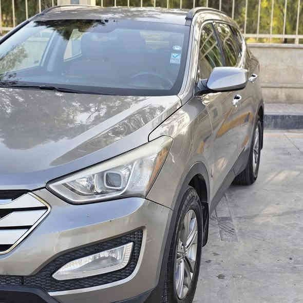 🟤 للبيع — سانتافي وارد أمريكي 

🟤 الموديل: 2016
🟤 الاستيراد: وارد أمريكي — رقم أربيل الدولي
🟤 الحالة: هزة وسنوية جديدة — السيارة نظيفة جداً
🟤 المحرك: GDi 2400 ، ماشي فقط 105 ألف ميل
🟤 السعة: 5 ركاب

🟤 المواصفات:

نص فول مواصفات

ميري كهربائية

كيشنات تدفئة للمقاعد

طخم تيارات جديد

محرك وكير شرط

السيارة عزلها ممتاز جداً 
🟤 الحالة الخارجية: بدون صبغ، تعديل بارد بالبوند وجاملغ  بدون دواخل
🟤 صور الضرر مرفقة 

🟤 السعر: 152 ورقة وبيها مجال 

🟤 الاتصال:   📞 ***********
