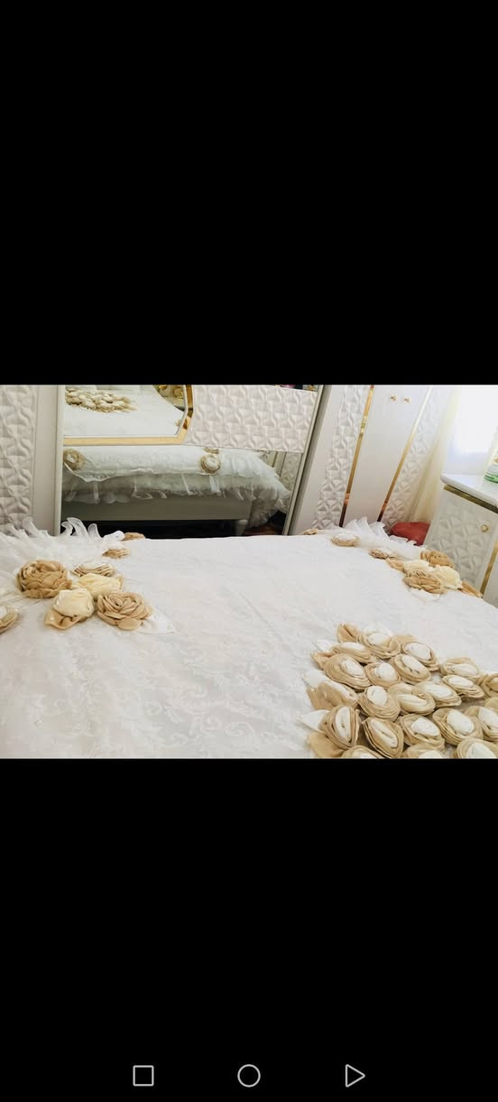 السلام عليكم
فرشة عرس  تركيه  خامه فول كلش حلووه فرشتها بس يومين موجوده بكارتونها اخذتها ب100 واريدها ب50


**إذا كنت صاحب هذا الإعلان وتريد حذفه لأي سبب، رجاءا أرسل رسالة إلى الدعم الفني**
