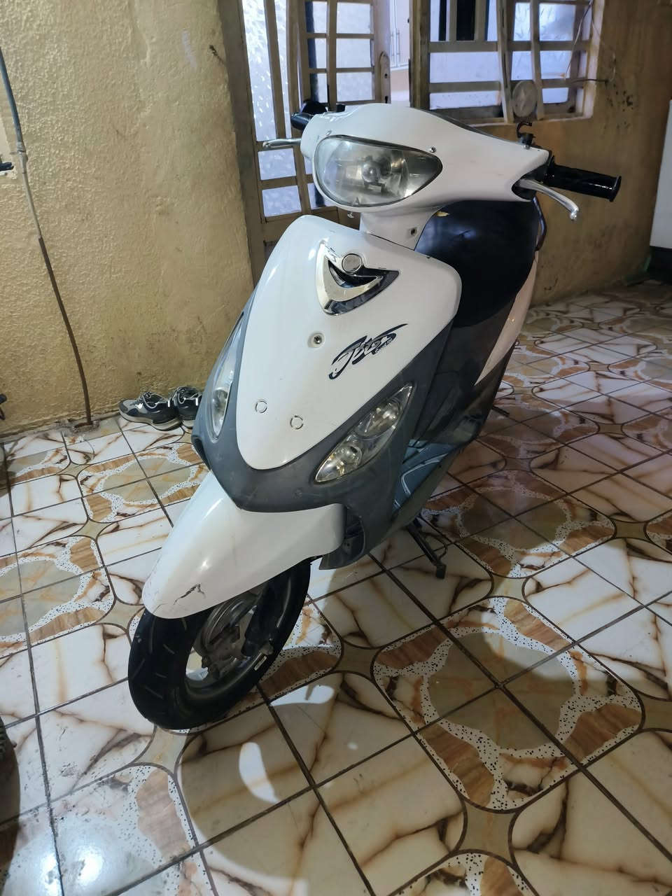 للبيع ماكس منغولي او مراوس ماكس عدله 2006 دراجه نضيفه شوفت عينكم مكينه ناعمه صالنصه اف ام رياضي كلج امامي رياضي اي استفسار خاص لو اتصال عل رقم ***********
