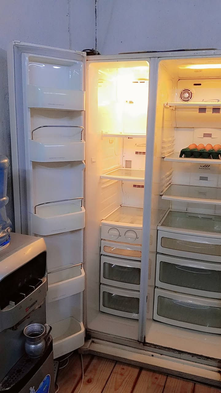 ثلاجة شغالة نقص فقط غاز السعر 250الف


**إذا كنت صاحب هذا الإعلان وتريد حذفه لأي سبب، رجاءا أرسل رسالة إلى الدعم الفني**