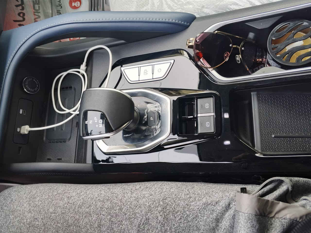 السلام عليكم للبيع جيتور اكس 05اللون ابيض كفاله شركه هارلم موديل 26 5راكب كامرات 360اوتو هولد تبريد قطعتين للاستفسار الاتصال ***********
