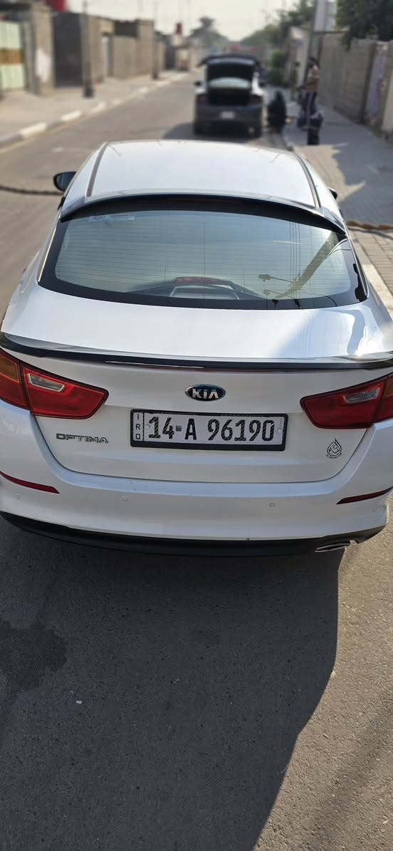 السلام عليكم أوبتيما للبيع 2016 خليجي محرك 2000
السياره كفاله ماعده بارد بجاملق كلش قليل اليمن 
ماشيه 129km رقم جديد نكليزي بسمي تحويل ثاني يوم 
السعر 155 بيه مجال مكان سياره بصره الزبير شراي يتصل يدلل اني مكلف بل نشر رقم راعي سياره تصل وتدلل ***********
***********
