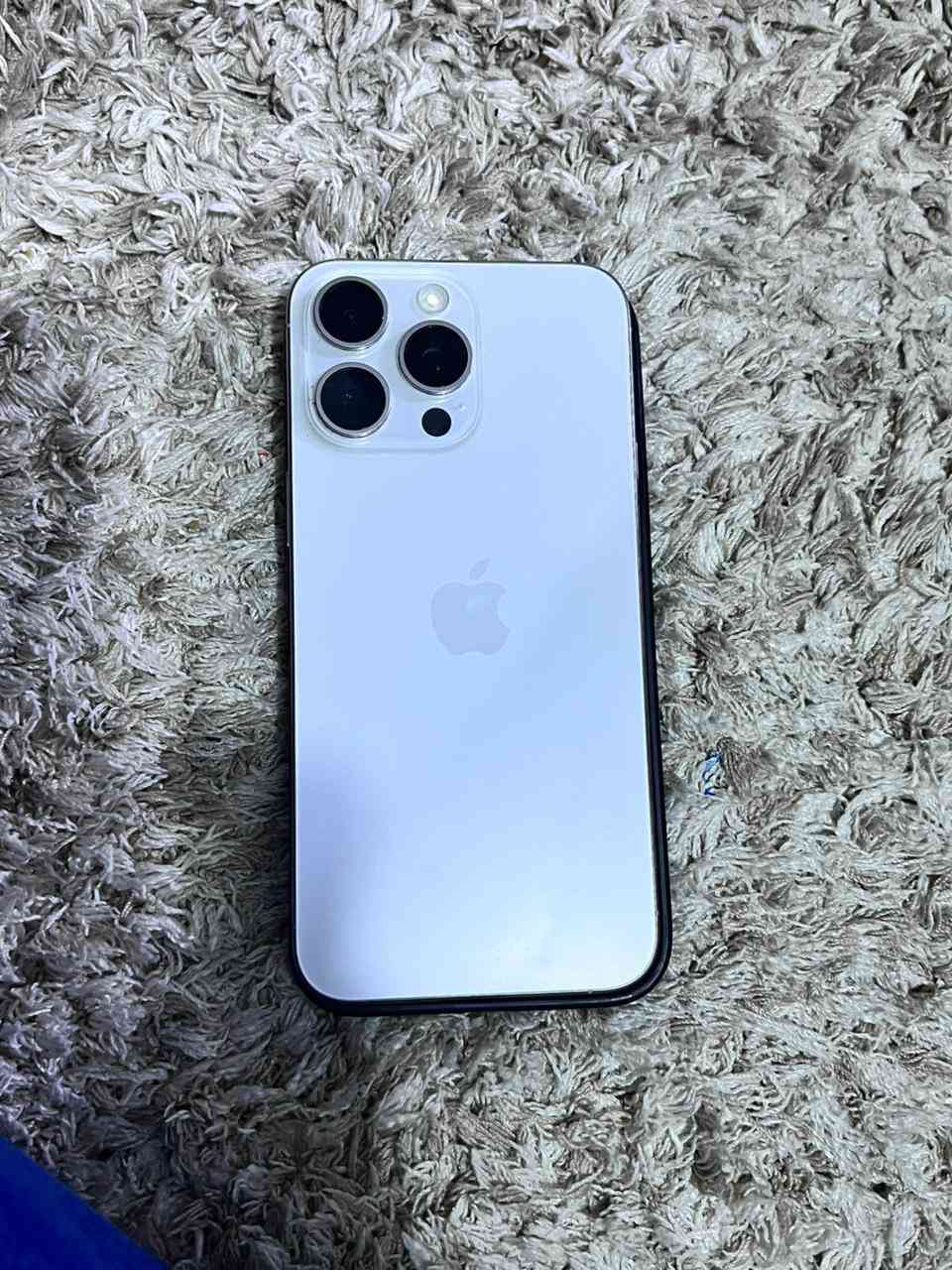 السلام عليكم ايفون 15برو ماكس ذاكره 256 بطاريه 91 جهاز وتر مامفتوح ابد بعده جديد زلغ مابي السعر ١١٥٠وبي مجال قليل متوازي علا بيعا عنوان بغداد المنصور ***********
