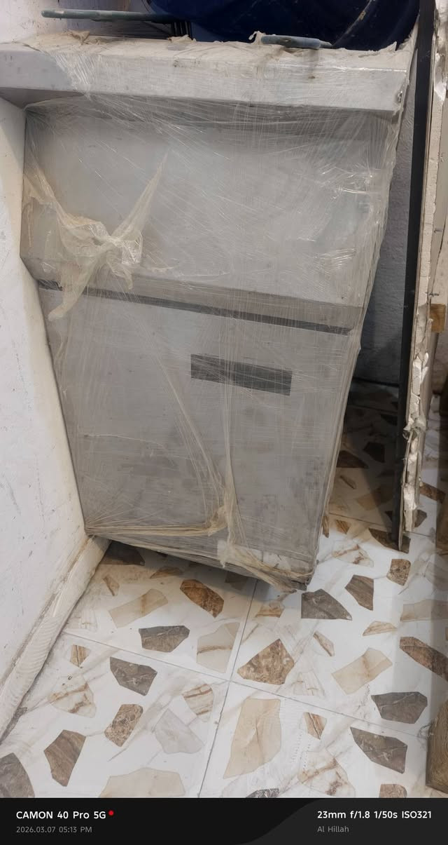 السلام عليكم غراض مطعم كامله للبيع نضافه 90/100 مكاني حله مركز المدينه اسعارهن حلوه ومناسبه للستفسار الاتصال على نفس ***********
