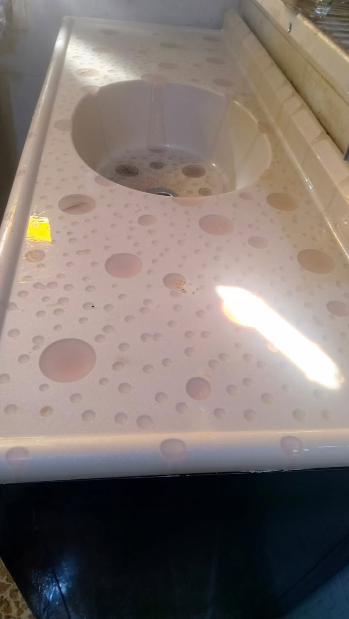 كاونتر للبيع تسكام درجه اولى 

المكان بغداد الحريه 

السعر ٥٠٠ وبيه مجال 

الطول مترين هو والمعلق 

أما السنگ متر ونص


**إذا كنت صاحب هذا الإعلان وتريد حذفه لأي سبب، رجاءا أرسل رسالة إلى الدعم الفني**