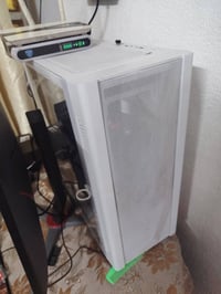 كيس وشاشه  وماوس وكيبورد  ويو بي اس  وماوس باد  تجميعه كامله للبيع رقم...