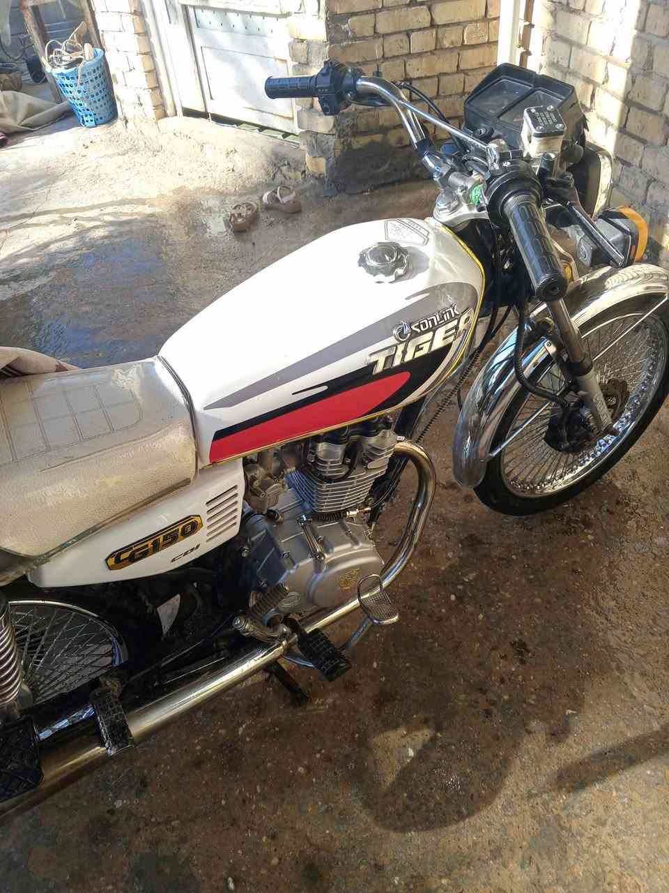 للبيع تايكر موديل 22اوراق سكنر *********** السعر 500
