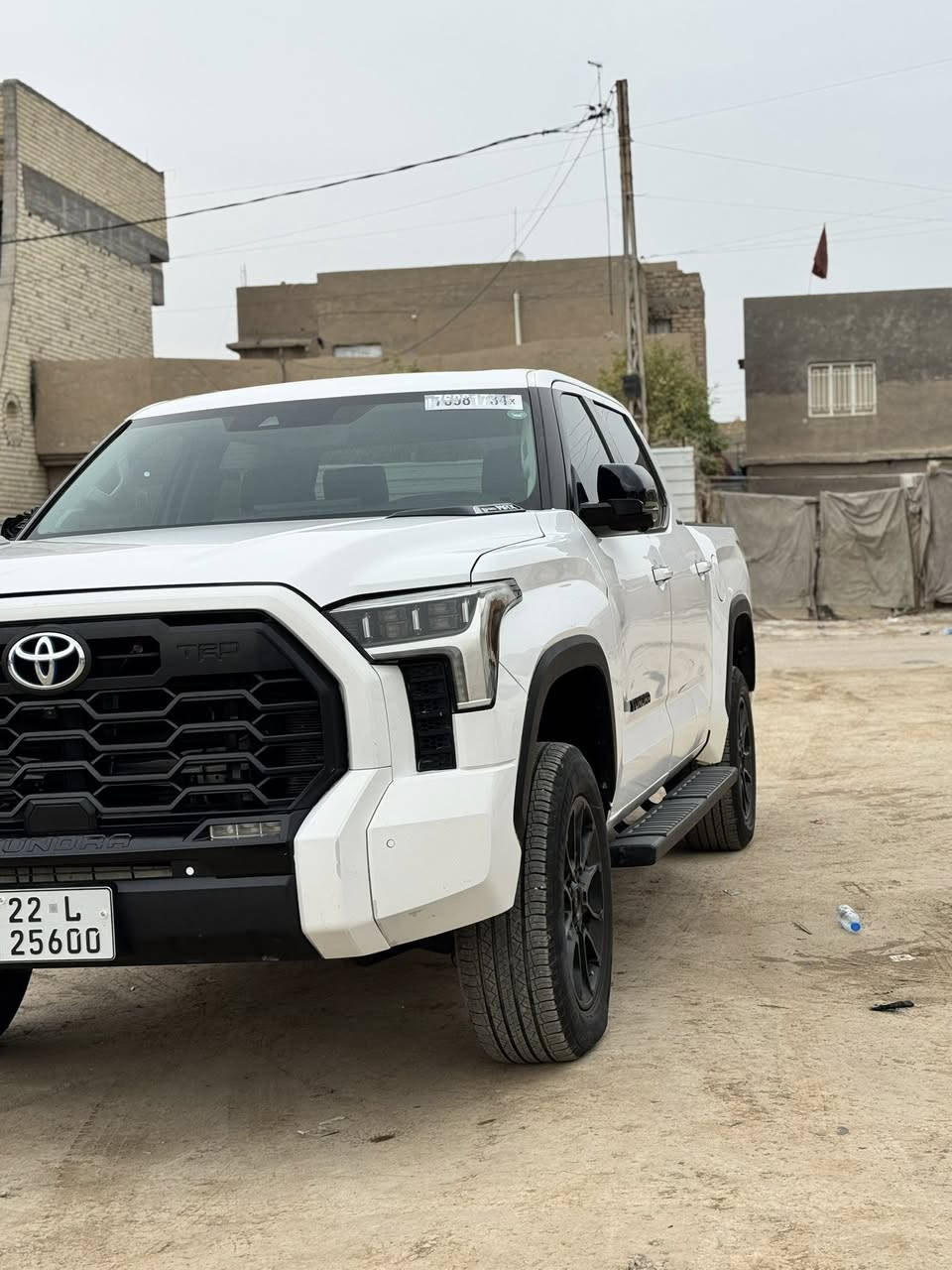 السلام عليكم
تندرا 2024. وارد امريكي. مواصفات TRD limited  محرك 6 سلندر توين توربو 3.4 هايبرد. فول مواصفات بانوراما. بصمه. شاشة كبيره 14 انج. كشنات جلد. تحكم كهربائي. تبريد كشنات. تحديد مسار. نقطة عمياء. رادارات امامي خلفي. مثبت سرعه قيادة ذاتيه. حساسات اماميه خلفيه. 6 كاميرات. باب البدي كهرباء. رقم اربيل مميز. باج تضليل نسبة 80‎%‎. بأسمي. ماشية. 29 الف كيلو متر. بدون حادث مكفوله كفاله عامه من سمكره وتبديل وتعديل وصبغ. طابه للعراق تفصيخ. صور امريكا والسونار مرفقات بالمنشور 
مكان السياره. بابل. للأستفسار 

0781 131 9718
