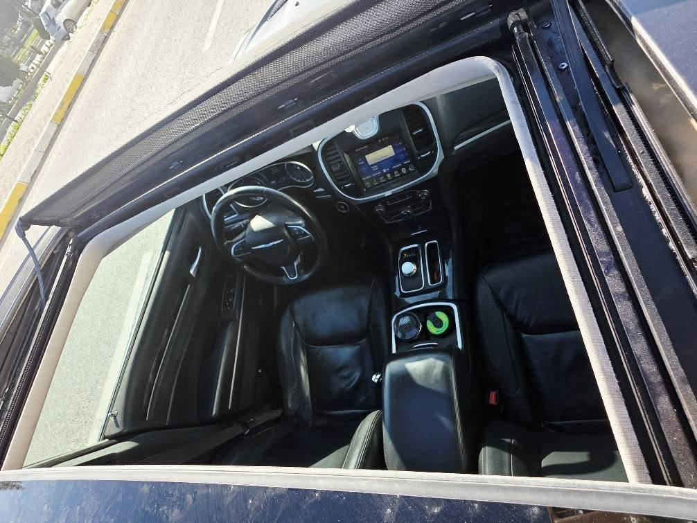 ئۆباما مۆدێل 2016 لێزەری دووبەی 
ڕەنگی نەوتی 
ویل ئیس ، بۆنیتی srt ، لحیە شۆر  
کوشن جلد ،کوشن کارەبا، کوشن هیتەر 
گێڕ ماوس ، تەحد سورعە، تەبرد مەرکەزی و دووزۆن تەبرید ، 
پــانۆراما 
هەموو گیانی بەشەرت  ناوی لوک لوکە 
بۆیاخی نیە جگە لەشوێن لێزەر و گۆڕینی بۆنیتەکەی بۆ سپۆرت 
سعری 92 گەڵاو مەجال 
***********
*********** السليمانية, العراق
