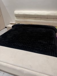 غرفة نوم تركيه  ٩ قطع نضيفه اناره للكومدي.  اناره للجربايه استخدام سنه...