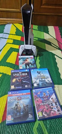 بلاي ستيشن 5 • يد أصلية • ٥ أقراص