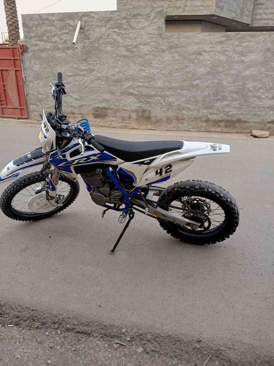 السلام عليكم دراجه قفاز البيع موديل 2025 المكينة 300ccكفالة عامة سعر 1350بيهة مجال  المكان ديالى خان بني سعد الرقم ‏‪***********‬‏
