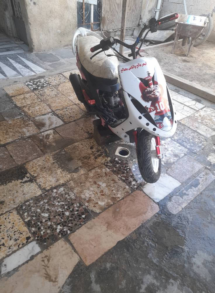 سلام عليكم دراجه ماكس عدله مال لعب نضيفه وشغاله كماله نقص ملف وباتري فقط دراجه مال لعب للبيع السعر 350 وبيه مجال اتصل على الرقم *********** مكاني بغداد مدينه الصدر
