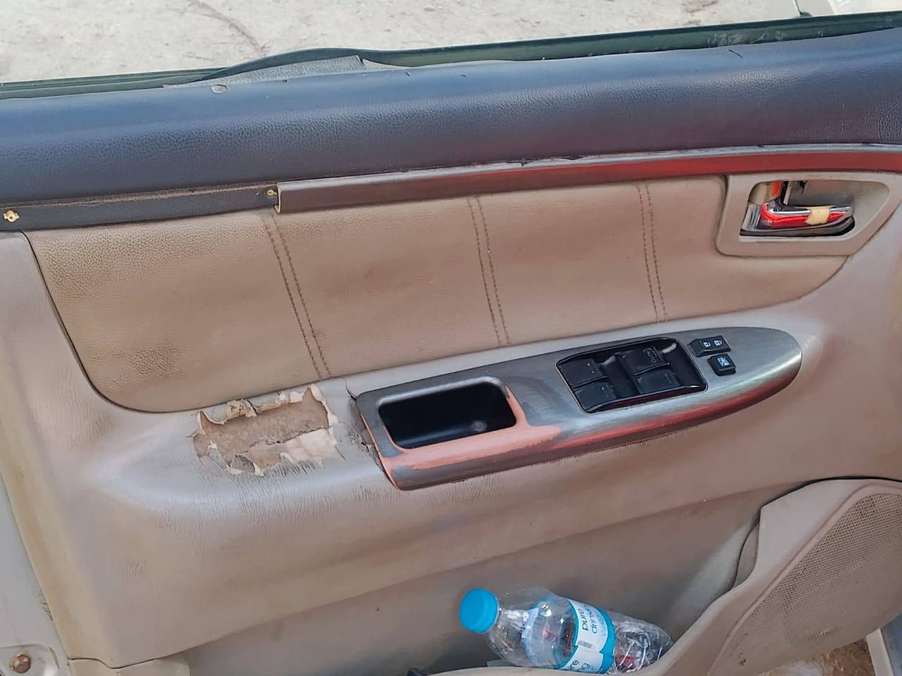 جلي موبل موديل 2013 حداديه تخم تاير تبريد منضومه كامله فقط كمبريسر مكفوله من الضربه فقط صبغ عام رقم بغداد بسمي سنويه نهايه 2030 للاستفسار الاتصال على الرقم *********** السعر 55ورقه وبيه مجال
