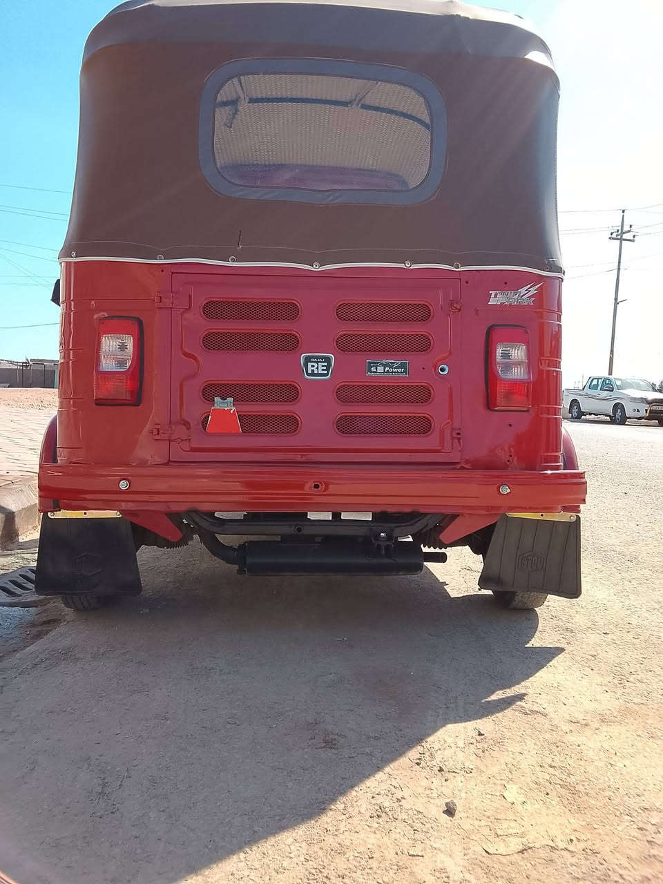 السلام عليكم تكتك لبيع 2018 رقم وسنويه واسط تكتك معمره دوس حلوه مكينه مبدل بوش وبستم شركه تكتك خير من الله تصل على ارقم ***********.  مكان واسط نعمانيه
