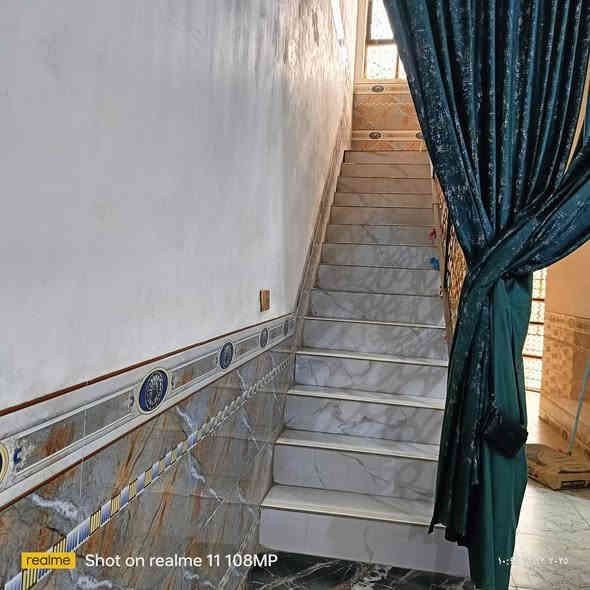 سلام عليكم بيت بحي لعباس طابو شارع محمد ابو سناسل شارع 30 بيت جديد قاطين مساحته ميه وخمسه و عشرين كونكريت طابوك مطلوب سكان 30مليون اي استفسار***********بيع مستعجل
