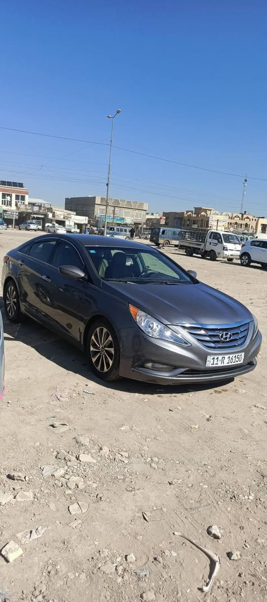 السلام عليكم
سوناتا 11 وارد امريكي رقم بغداد انكليزي سنويه إلى 30 حادثه ب امريكا بنيد فقط صبغ بدون اي دواخل وبالعراق باب خلف سائق صبغ ومباوك وياجاملغ شرط لاتكمه ولا لغد ولا دواخل جكه مابيهه محرك وكير وتبريد شرط الفحص كلهن جدد وتخم تاير جديد فقط دبلات اماميه  شاشه وكامره شغالات السعر 107  مجالهه قليل حك جيه مكاني بغداد 
***********
