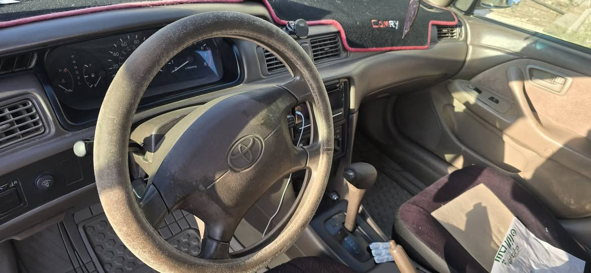 السلام عليكم سياره كامري وارد امريكي رقم بغداد تدفئه تبريد كير ومحرك خير من الله نضيفه تحويل مباشر 65 وبيها مجال  للاستفسار ***********  صلاح الدين بلد
