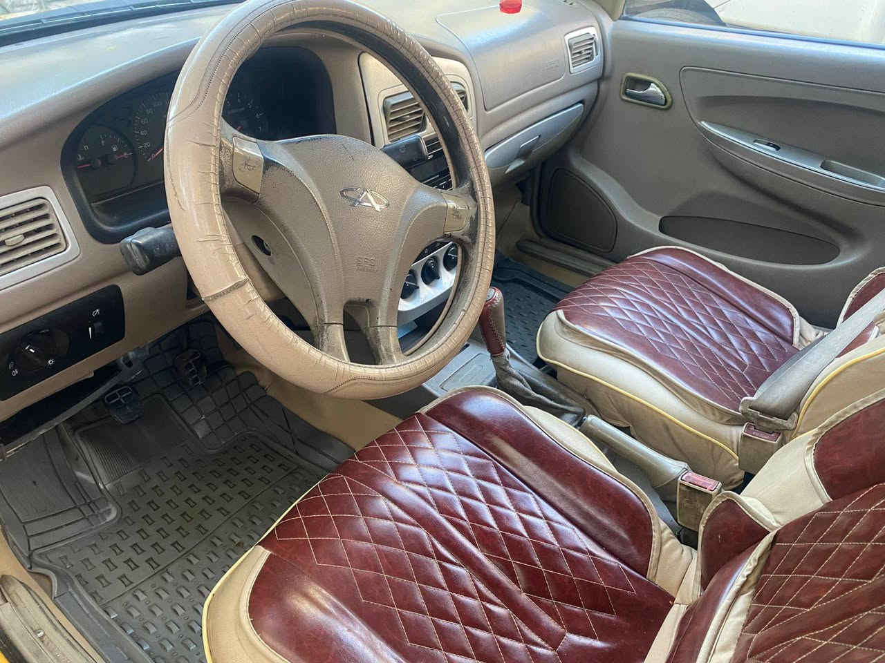 السلام عليكم شيري كوين موديل 2010 رقم الجديد هزه جديده  تخم تاير جديد مابيها اي نقص للاستفسار *********** السعر 38 ورقه اني مكلف بالنشر الاتصال بالرقم رجاءأ
