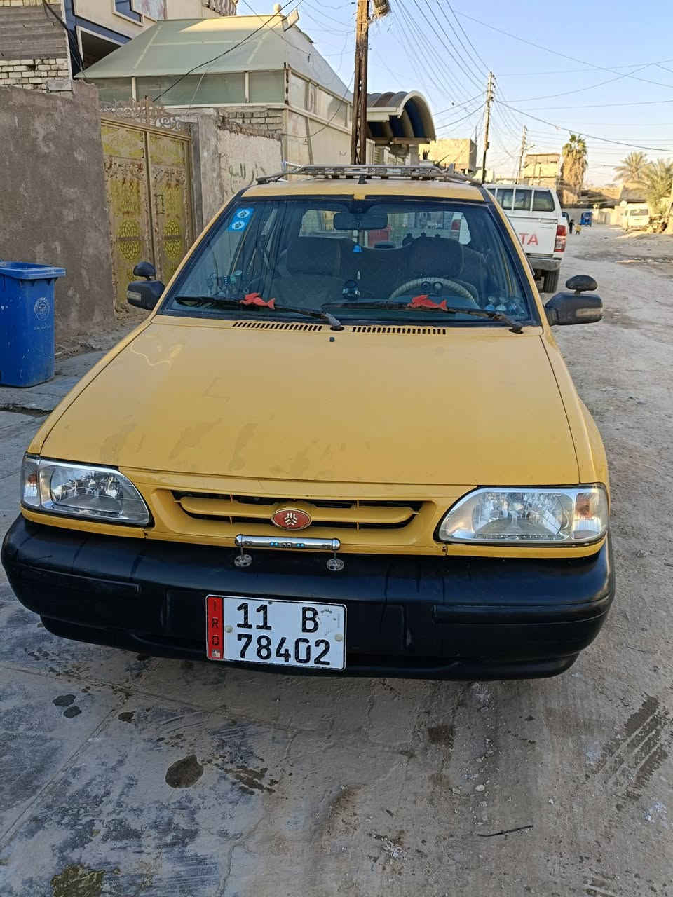 يالله سلام عليكم اخوان 
سايبه لبيع موديل 2012 كير ومكينه مكفولات شرط تجفيت قبل شهر وكورات مال برايد وكله جديد شاده انسه 
أن شاء الله  بدون ضربه وصبغ فقط باب خلف سائق مبدل شواصي مكفولات  حداديه قبل فتره مسويها تخم تاير جديد.. تبريد شغال سياره أن شاء الله جاهزه وستعمال شخصي يشهد الله ماشتغل تكسي رقمها بغداد باسمي  مكاني بغداد قرب فلكه حي نصر السعر 28ورقه وبيها مجال بسيط أن شاء الله رقم الهاتف ***********
