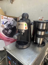 مكاين قهوة إيطالي عدد 2  الكرادة السعر 100 الف  ًً07701947483