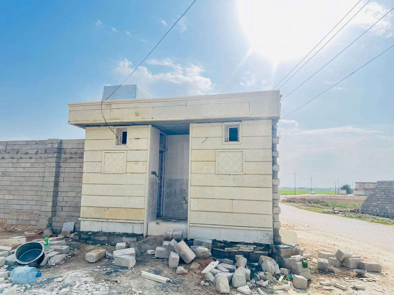 السلام عليكم.. الحمدلله تم انجاز عملنا حجر حلان في الحجاج بيوت الأخوة.. جاسم الجومات.. و. قاسم الجومات.. للستفسار اتصل.. *********** كادر ابو همام
