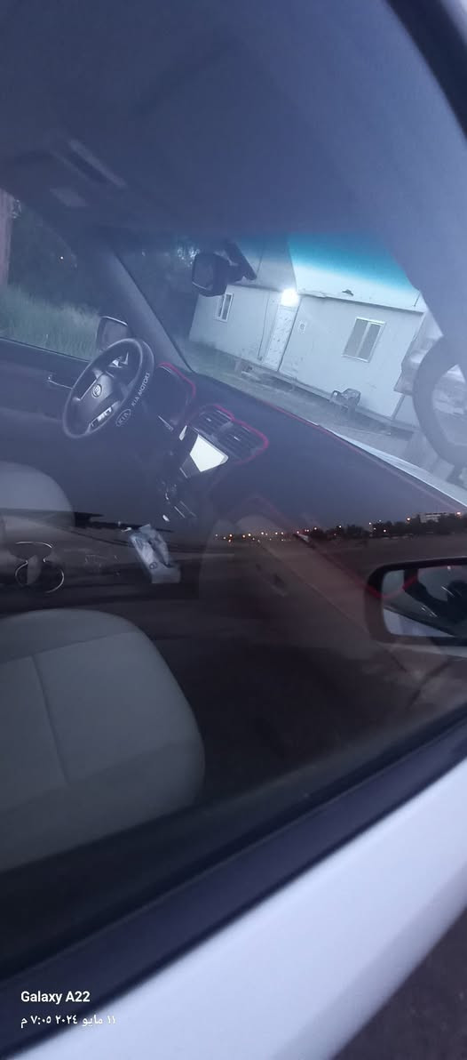 السلام عليكم موهافي للبيع موديل ٢٠١٢ محرك ٣٨٠٠ فتحة بلسقف تبريد ٣ قطع محرك او كير مكفولات تايرات حدادية جيدة كاميرا خلفية حساسات شاشة ماشية ١٩٥ كلم السيارة ممتعوبة قليلة الاستعمال بيه ٤ قطع صبغ والسيارة بسمي ثاني يوم تحويل السنوية ٢٠٢٨ السعر ١٢٠ الاتصال ***********
