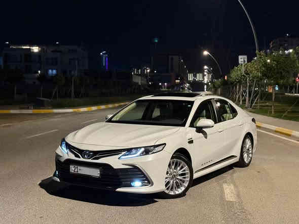 Camry GLE Hybrid 2023 cihan
کامری هایبرید 2023 دەرەجە یەک سفری جیهان
فوول فوول مواسەفاتە ٢ کوشن کارەبا و جلد ، شاشە
گەورە ،سماعە JBL ، پەردە ، وایەرلێس چارج ، پشت و پێش حاسە شەغال و زۆری تر…
بێ بۆیاخ و سارد و شوخت لۆک لۆکە هیچ شتێکی
نییە
زەمانی ٦ساڵی شەریکەی ماوە 
مشتەری نامە بنێرە لە خزمەتام
٨٠،٠٠٠کم ڕۆشتوە
سعر ٢٧٥
***********
کامري هایبرید 2023 درجة 1 شریکة جیهان
فوول مواصفات کشنات جلد و کهربا ،شاشة کبیر،  سماعات JBL، بردة خلفي، وایرلیس جارج، حساسات خلفي و امامي، شغال..
سیارة مکفولة دعامیة لدعامیة مابي اي شيء
بیها ضمان ٦ سنوات بعد
٨٠،٠٠٠کم ماشي السليمانية
