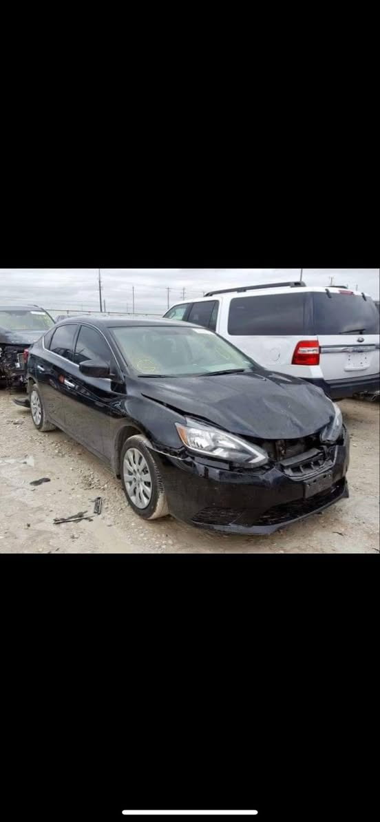 السلام عليكم نيسان سنترا 2018  حادث امريكا موجود بلصور وبل عراق صار بيها جاملغ خلفي وباب نطخت ونصبغت ومباوگين الصندوك وياها  السيارة جاهزة  كير مكينة مكفول محرك 1800  بأسمي  السنوية مكان السيارة بغداد اليرموك السعر 93 وبيها مجال للشراي  
***********
***********
