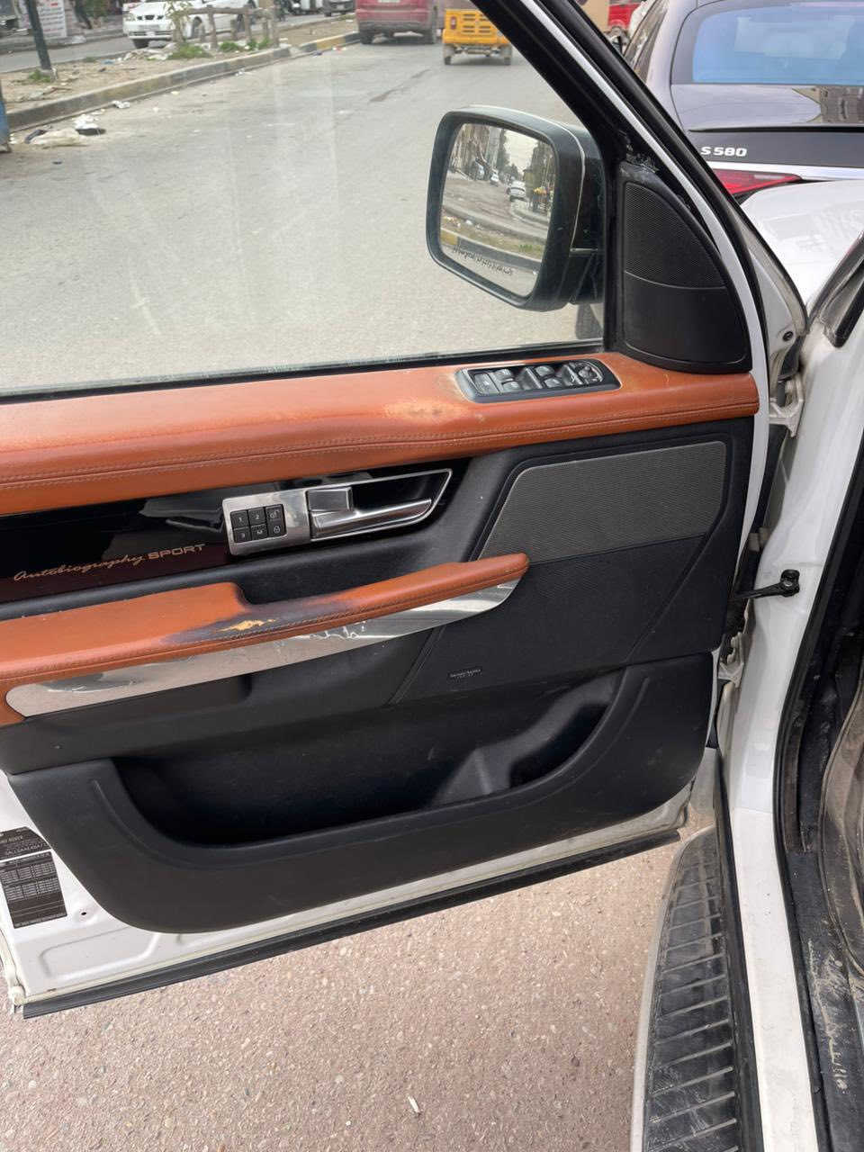 رانج 2011 السياره كلش جديده البيع واو امراوس  الرقم *********** إتصل  وشاراي بي خير ويدلل مكينه بل كرتون شاده جديده
