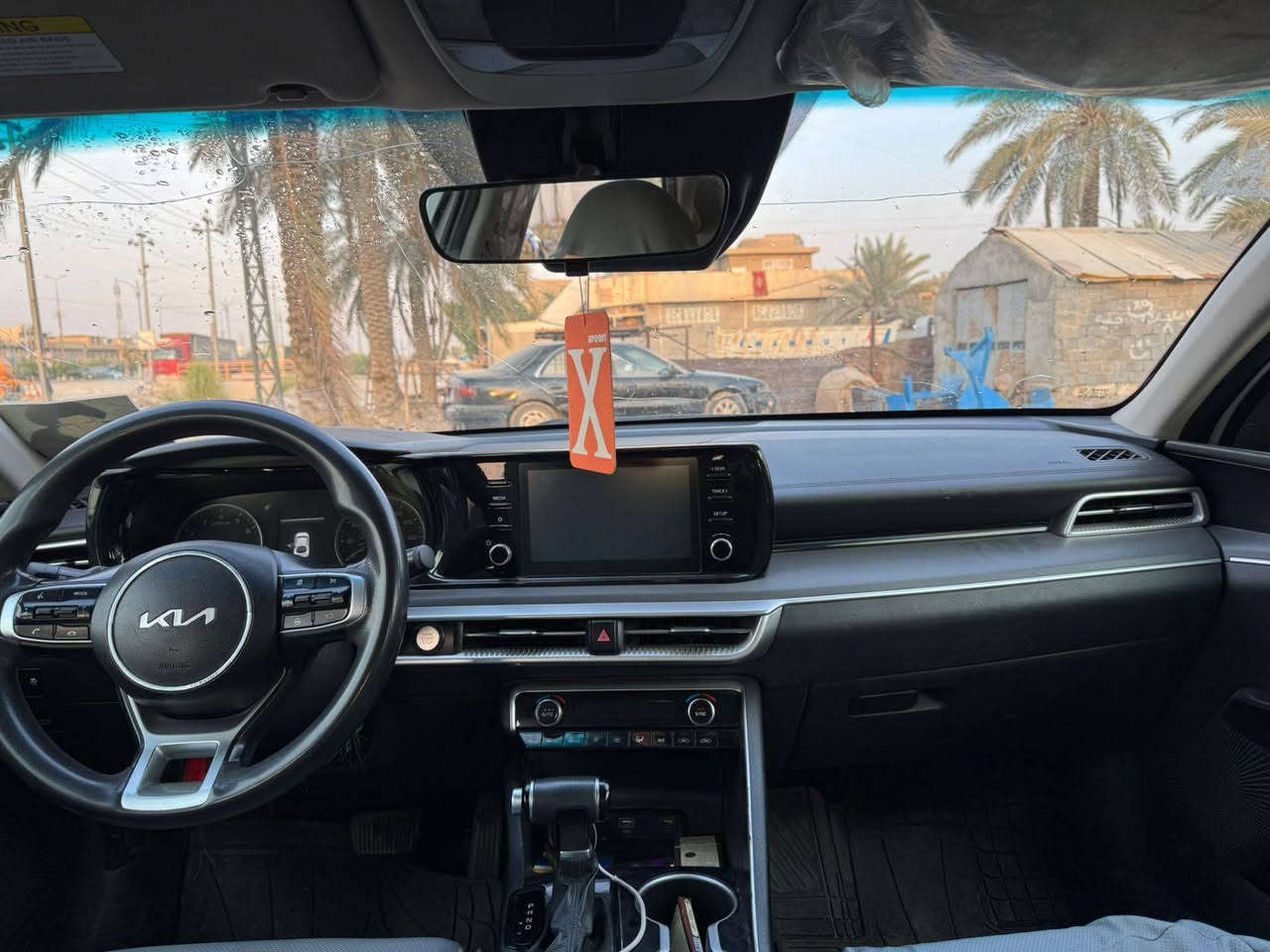 السلام عليكم كي فايف للبيع قطعتين -مكينه 1600 رقم بغداد السعر 130$ بيها مجال للشراي
***********
