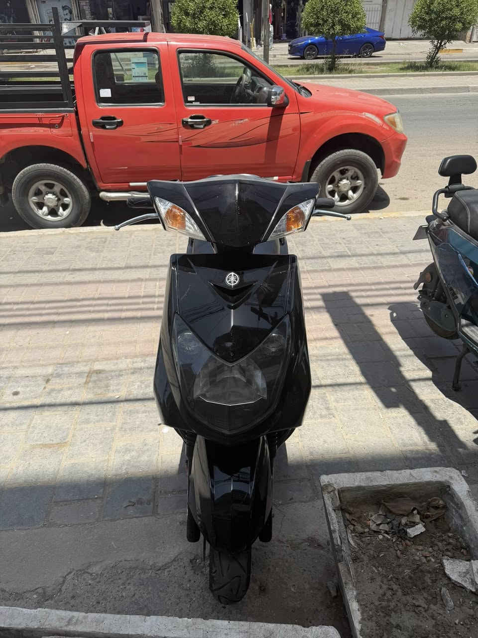 السلام عليكم سكنس فحل نوزل خطين كولد ام طلاعات وحزام ذهبي مكينه مكفوله بل كارتونه كفرات اصليه دراجه رمبه السعر ٨٥٠ وبيهه مجال حك جيه مكاني بغداد الشعب شراي يتصل 
***********
