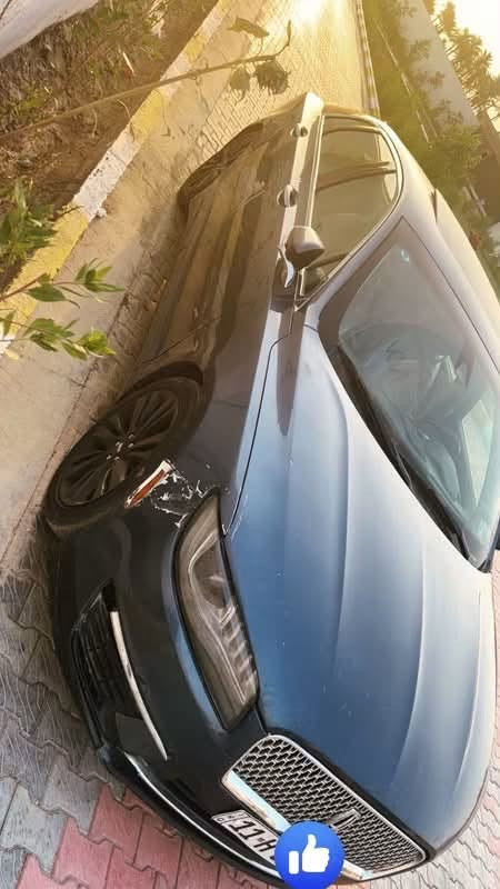 لينكولن 2018
mkz 

الموصفات /فتحه مري شفط اشاره بلمري نقطه عمياء نزول عند الرجوع لد ترحيب علامه لين كولن 

ابواب ذكيه لد ترحيب بصمه 

جنطه كهرباء 

كشنات جلد تتفئه تبريد كهرباء ٦ وضعيات خزن ميموري 

١٥ سماعه صوت محيطي 

رادار تحديد مسار ٣ وضعيات قياده 

لد بلدشبول ولابواب ٧ الوان بلادي 

شاشه بلاديه تحكم لكل السياره

تشغيل عن بعد 

هواي بيها موصفات معروفه الينكولن 

مكينه الفين تيربو 

ضرر واضح 

نقص السياره بس التيربو ضعيف  

السعر ١٣٥  مكان السياره بغداد

‏***********
