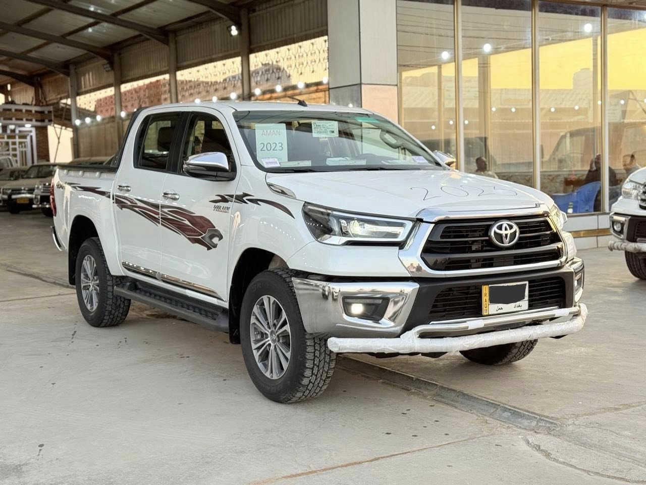 سلام عليكم للبيع تيوتا هايلوكس 2023
سعودي اصلي 
كفالى عامه رقم بغداد
المواصفات 
حساسات
كامره ٦ سماعات 
ويل كروم
بصمه 
قطعتين تبريد 
تدفئة تبريد بل كشنات
سعر 315
الاستفسار 
***********
***********
