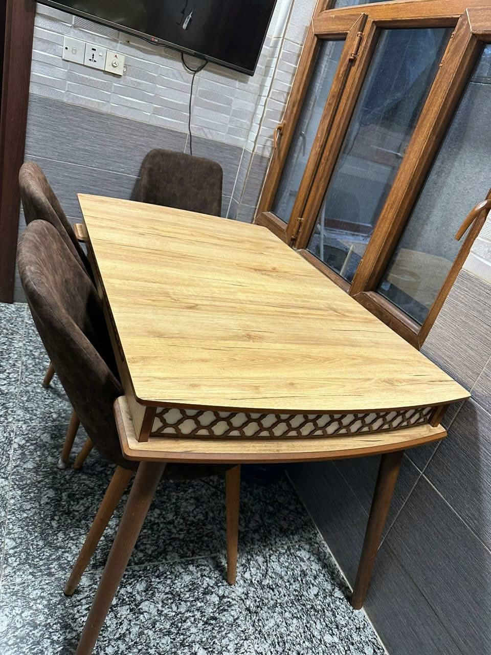 بلازمه 43 بيها نت 150 غساله ميديا 17 كيلو 185 كاونتر 130 ميز طعام 6 كراسي 140 طباخ ايطالي بس العين الوره مو شغاله 150 ثلاجه كبيره 150 مجمده 150غساله سامسونك 12 كيلو 150 غساله صحون 210 دوشك 75 ميز 4 كراسي 100 الاسعار مع التوصيل مكان بغداد *********** واتساب
